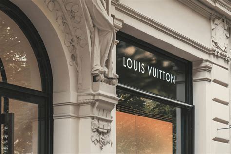 lvmh marketing intern|louis vuitton internships.